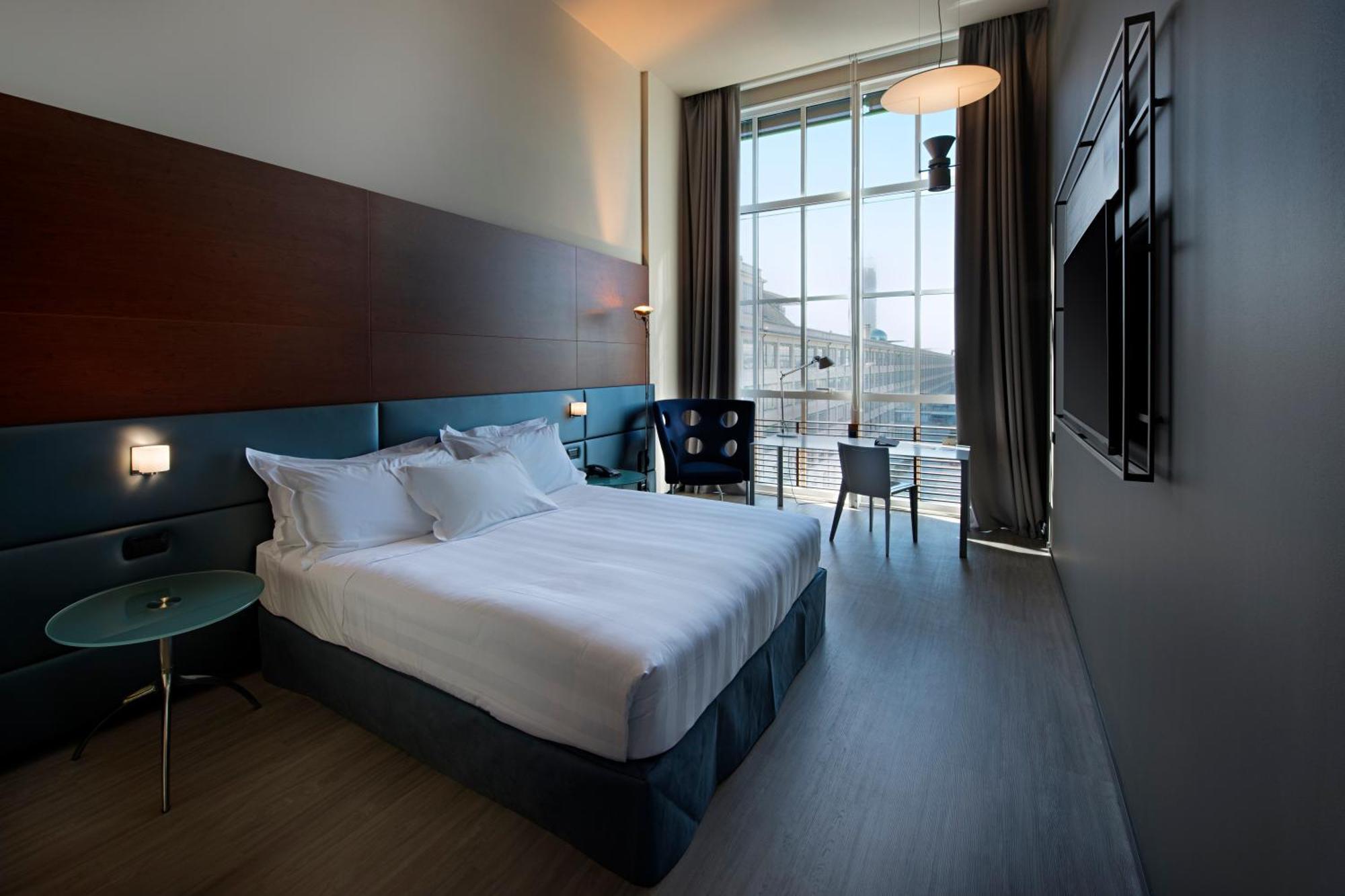 Hotel Doubletree By Hilton Turin Lingotto Extérieur photo