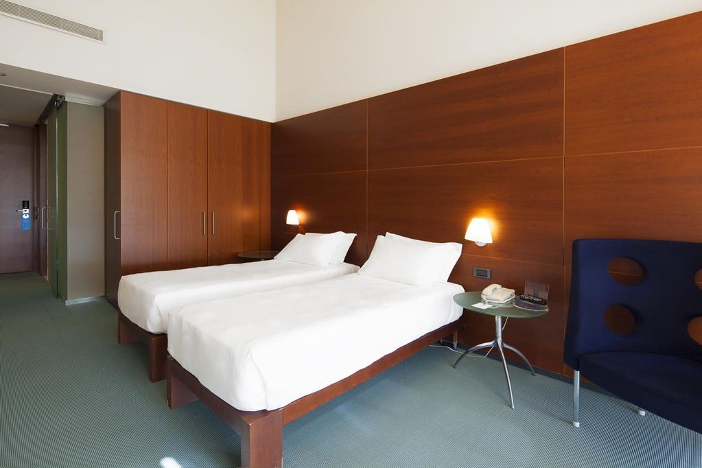 Hotel Doubletree By Hilton Turin Lingotto Extérieur photo