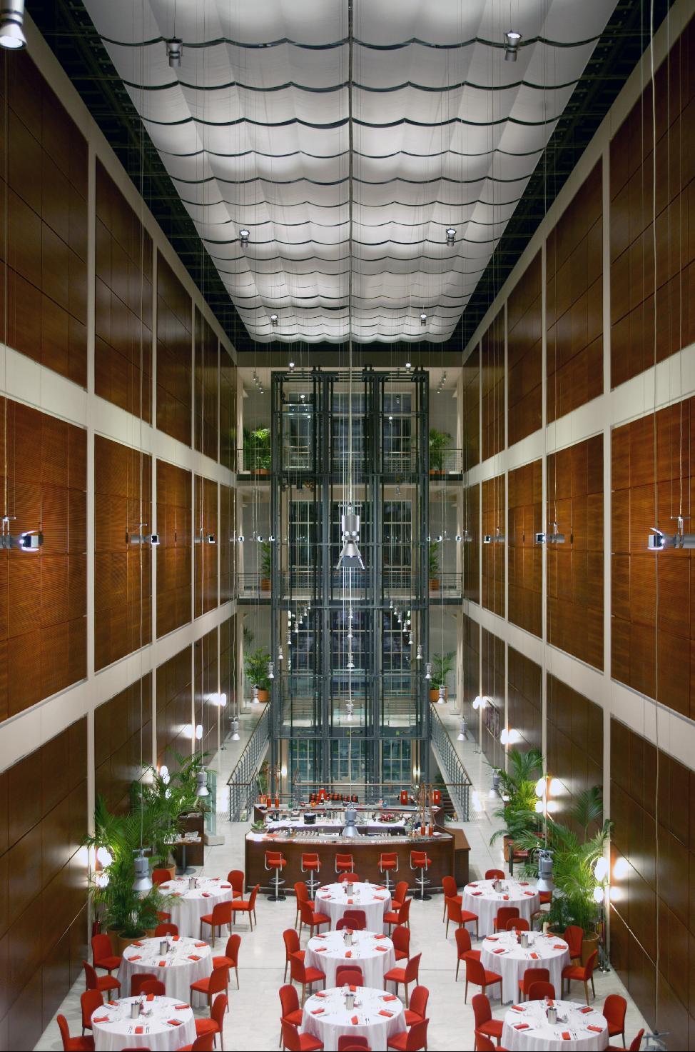 Hotel Doubletree By Hilton Turin Lingotto Extérieur photo